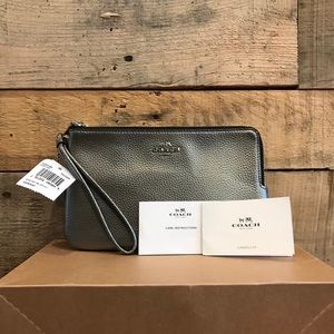 COACH Wallet Wrist Purse BRAND NEW with tags